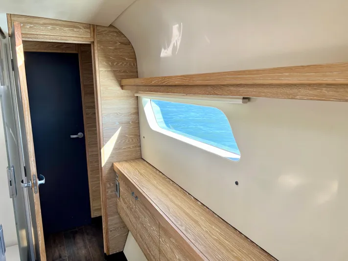 Fido Yacht Photos Pics 