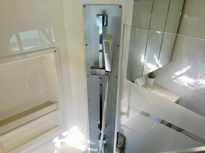 Fido Yacht Photos Pics 