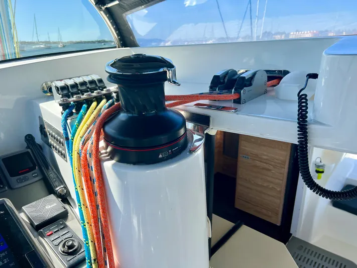 Fido Yacht Photos Pics 