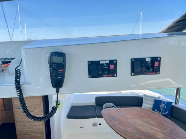 Fido Yacht Photos Pics 