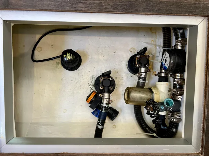 Fido Yacht Photos Pics 