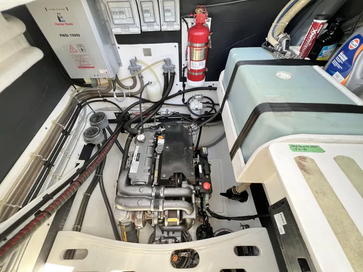 Fido Yacht Photos Pics 