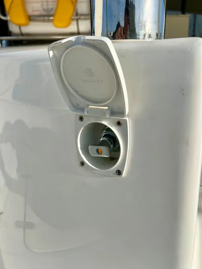 Fido Yacht Photos Pics 