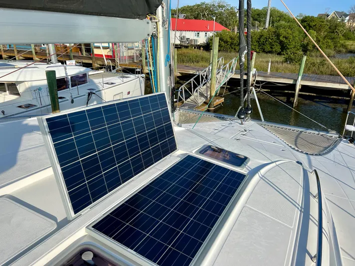 Fido Yacht Photos Pics 