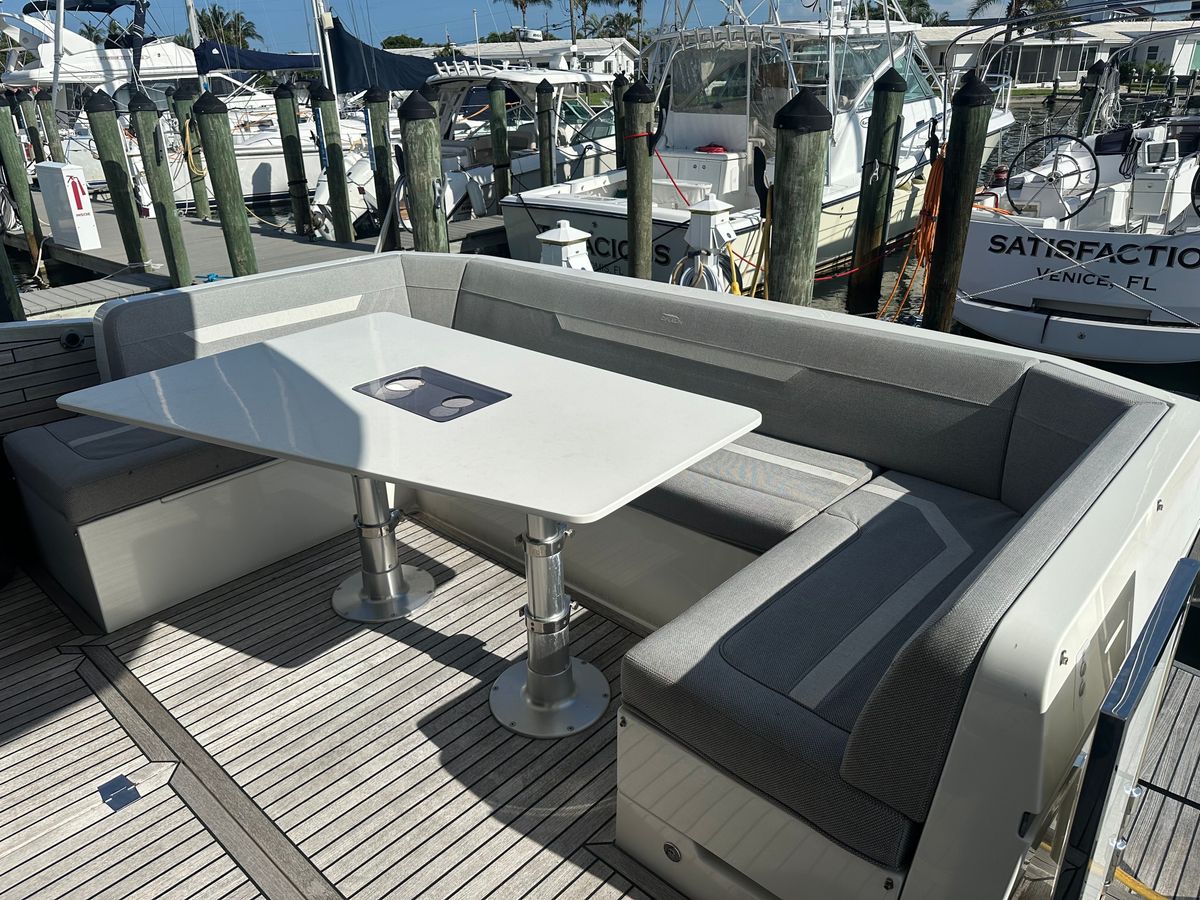 2023 Galeon 47 