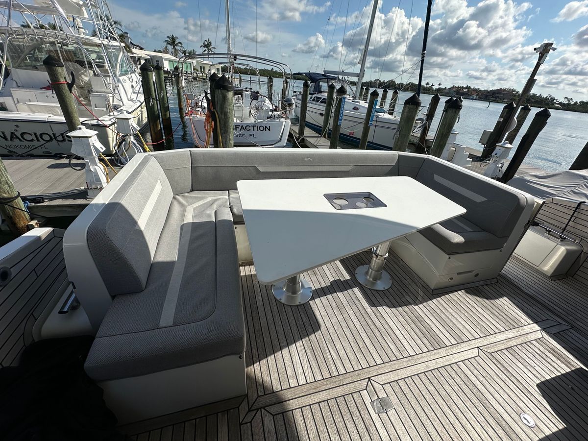 2023 Galeon 47 