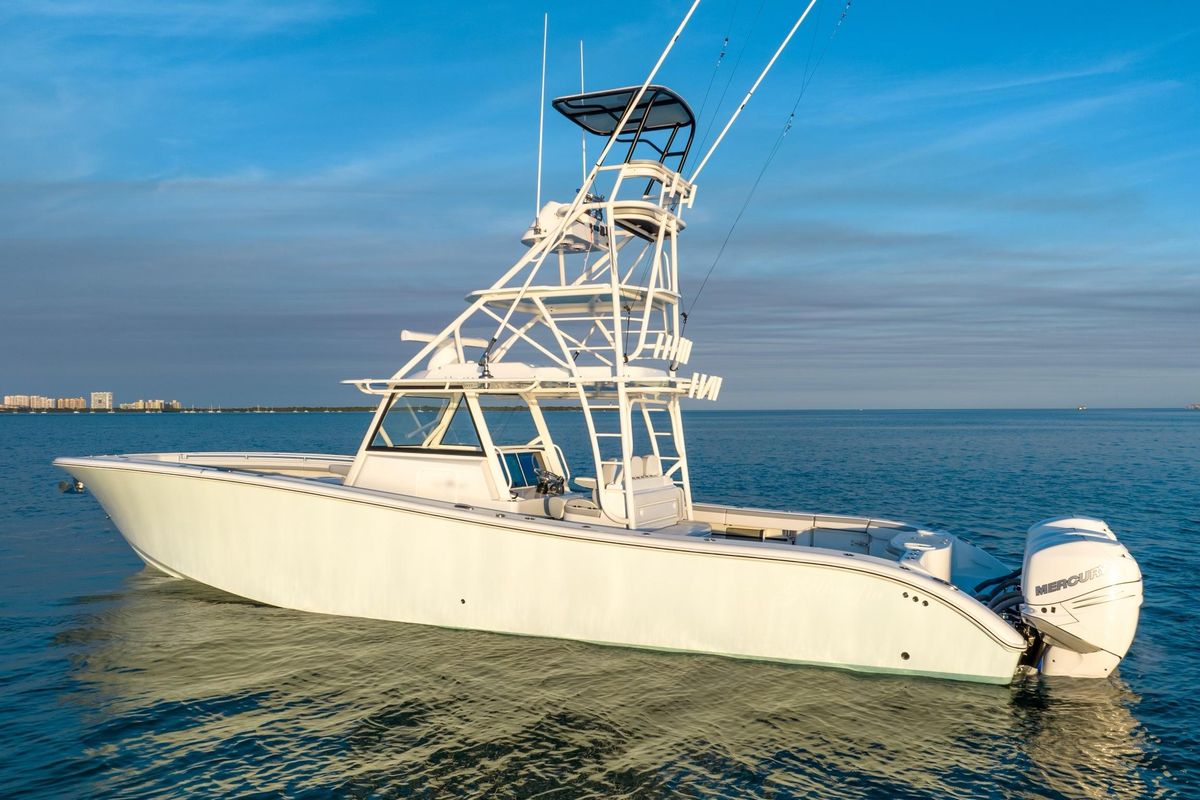 2021 Yellowfin 42 