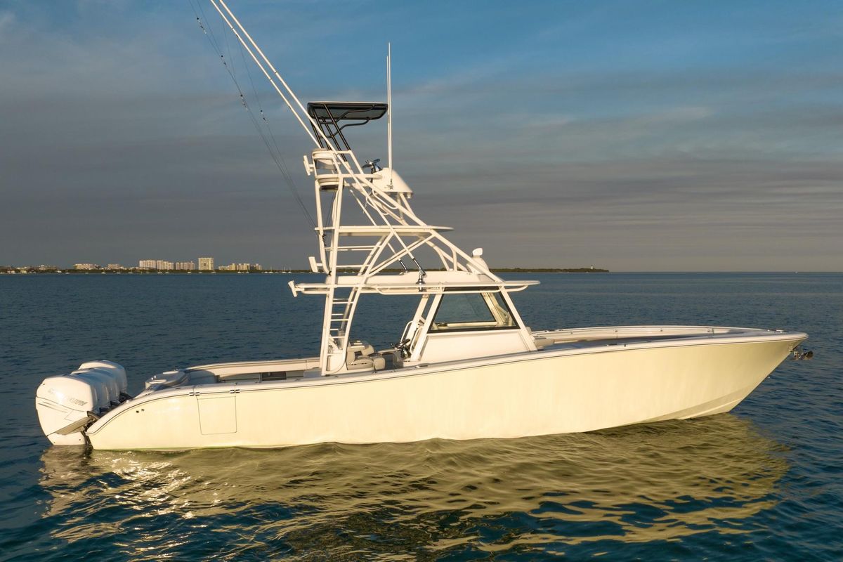 2021 Yellowfin 42 