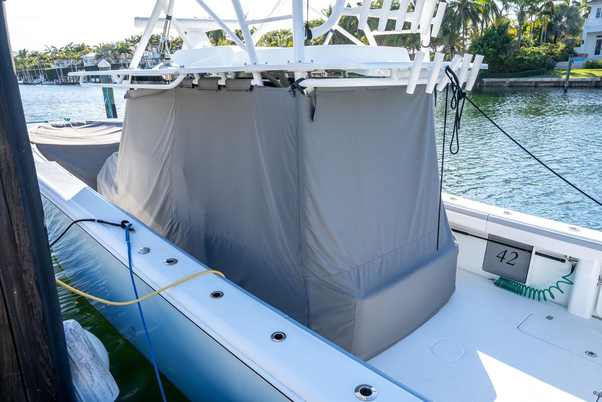 2021 Yellowfin 42 