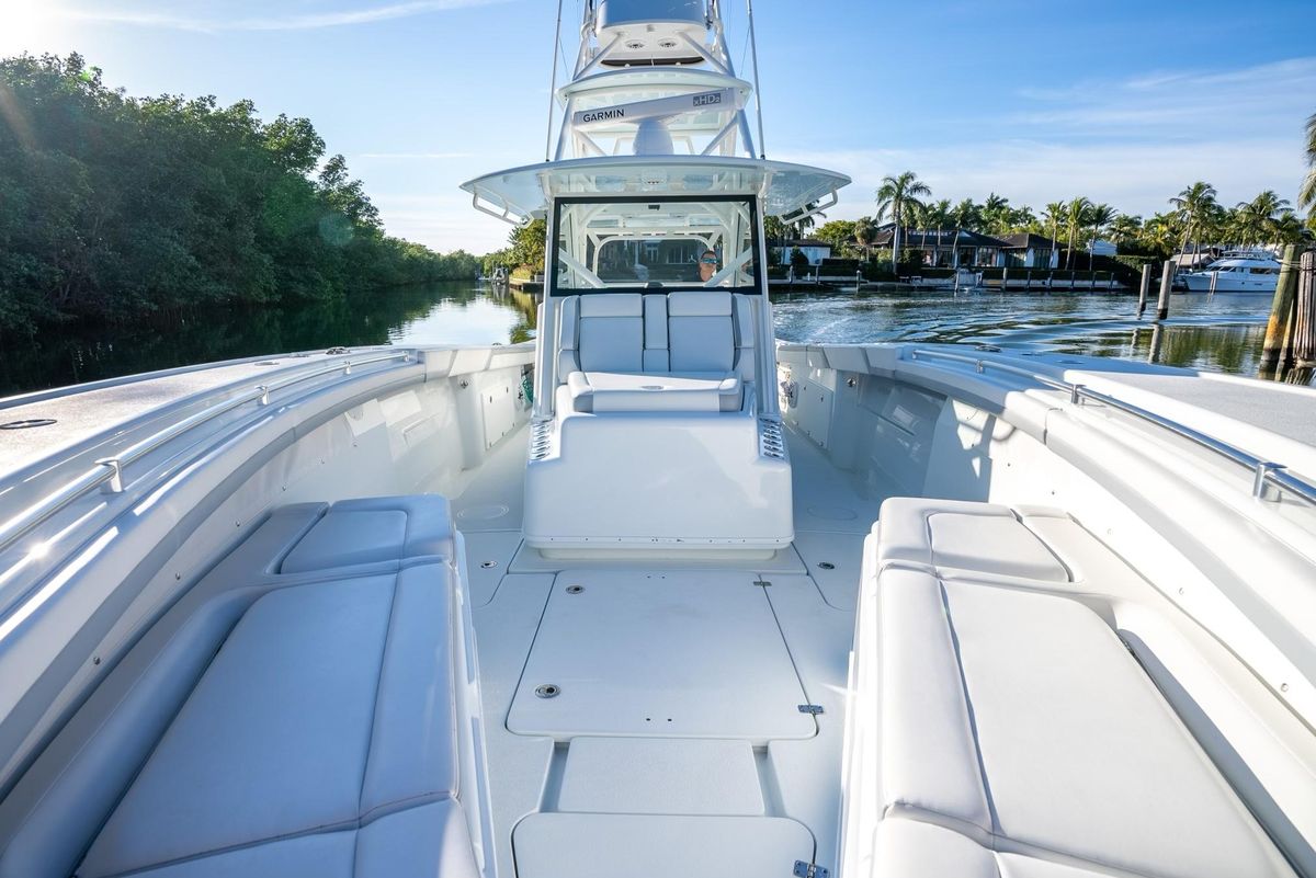 2021 Yellowfin 42 