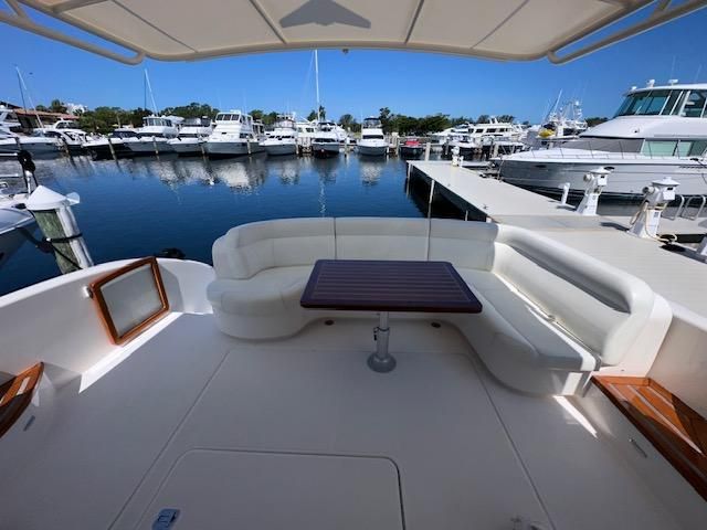 2009 Tiara Yachts 5800 Sovran