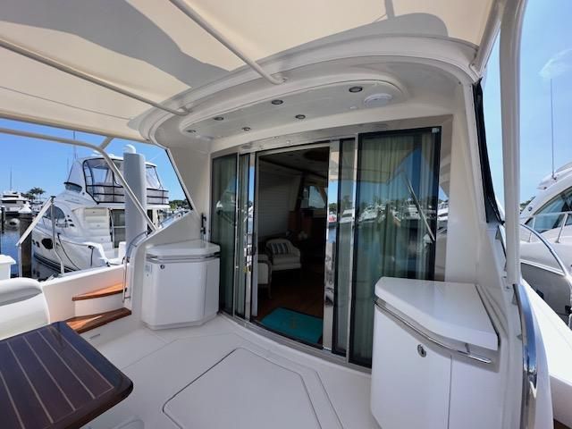 2009 Tiara Yachts 5800 Sovran