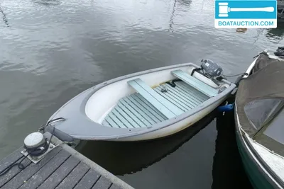 1900 Rowing Boat 320