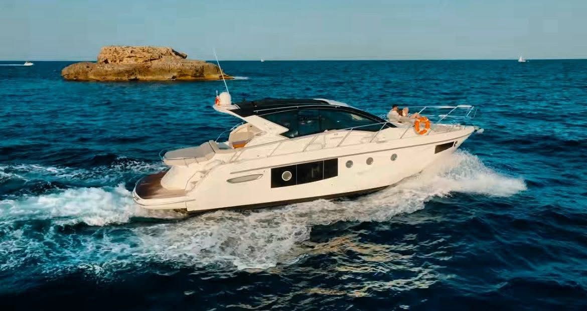 2015 Custom CRANCHI M44