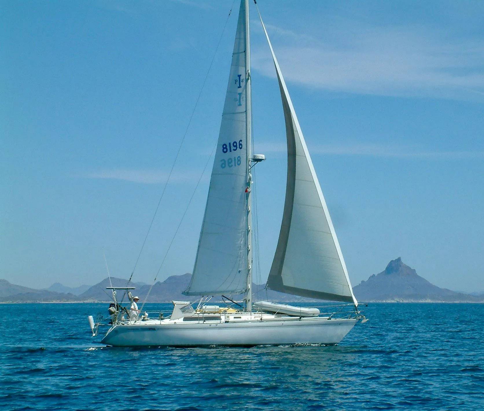 1979 Islander IP Peterson 40