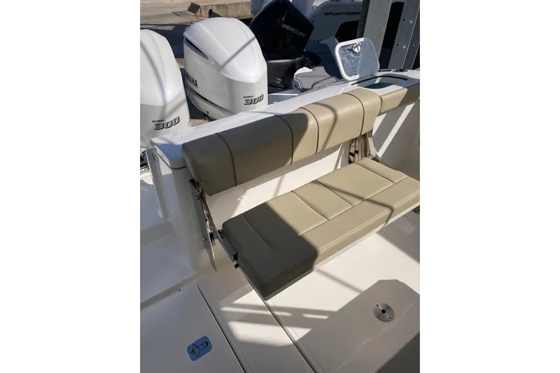 No Jet Lag Yacht Photos Pics 2019 Pursuit S 288 Sport boat with Yamaha 300 engines and beige seating.