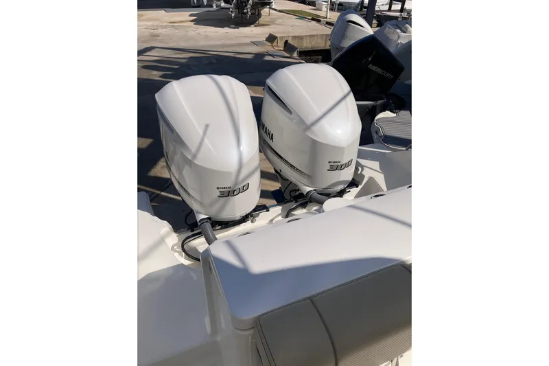 No Jet Lag Yacht Photos Pics Twin Yamaha 300 engines on a 2019 Pursuit S 288 Sport boat.
