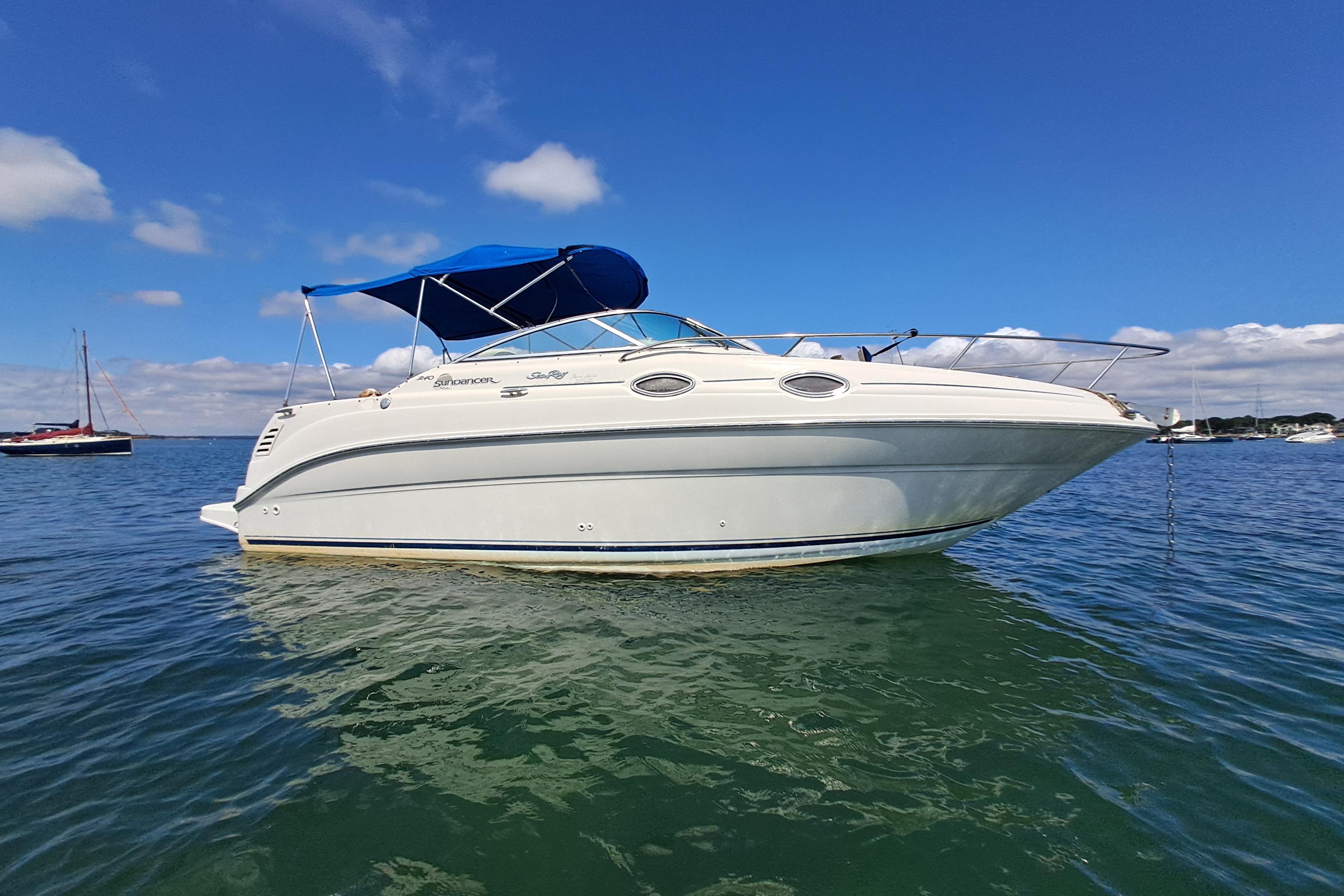 Sea Ray 240 Sundancer