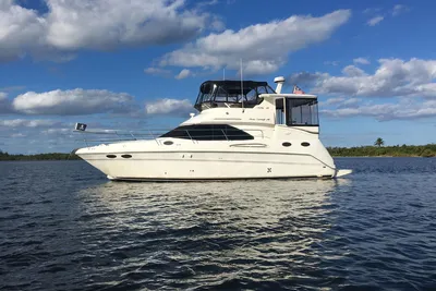 Sea Ray 370 Aft Cabin
