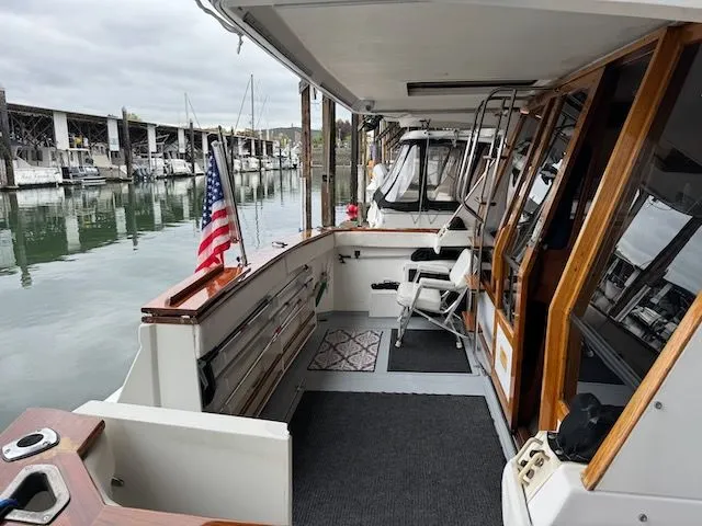 Blue Skys Yacht Photos Pics 