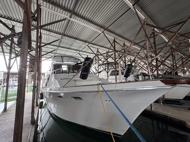 Blue Skys Yacht Photos Pics 