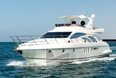 2004 Azimut 62