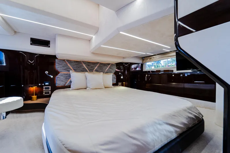 Lei Vola Yacht Photos Pics Luxurious bedroom interior of 2022 Galeon 400 Fly yacht with modern design.