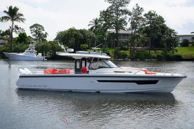 Nimbus Tender 11