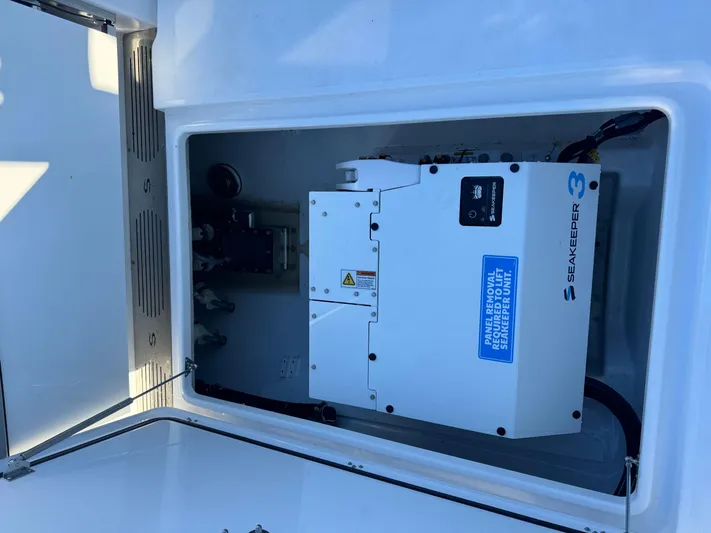  Yacht Photos Pics 2025 Sportsman 352 Open - Image 19