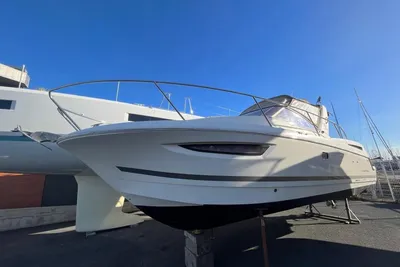 2011 Jeanneau Leader 8