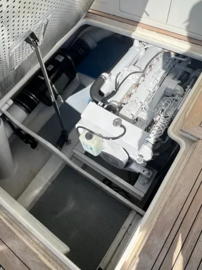 Rock And Reel Yacht Photos Pics 