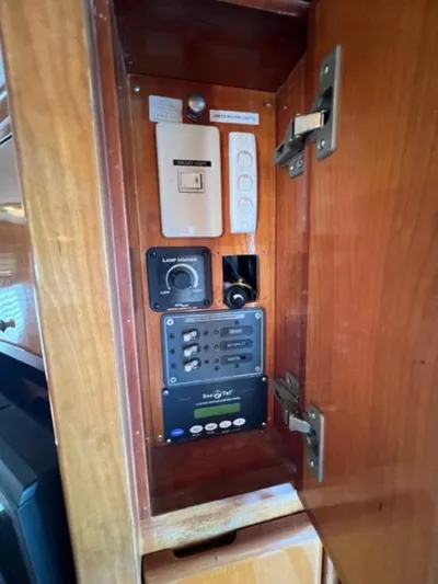 Rock And Reel Yacht Photos Pics 