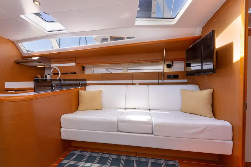 Shenanigans Yacht Photos Pics 