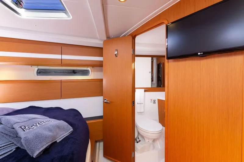 Shenanigans Yacht Photos Pics 