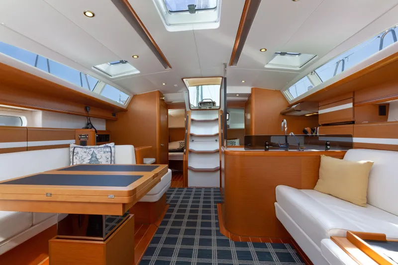 Shenanigans Yacht Photos Pics 