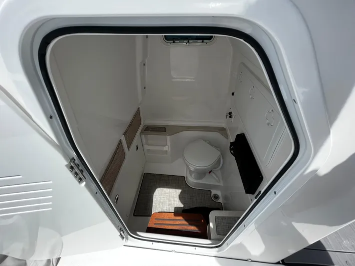  Yacht Photos Pics 2024 Everglades 273 Cc - Image 16