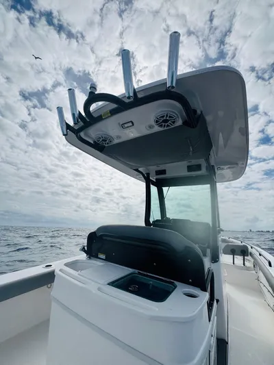  Yacht Photos Pics 2024 Everglades 273 Cc - Image 9