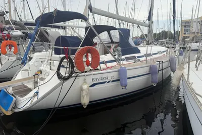 2004 Bavaria 36