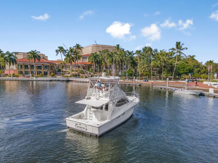 Emma Yacht Photos Pics 