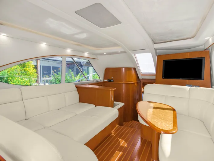 Emma Yacht Photos Pics 