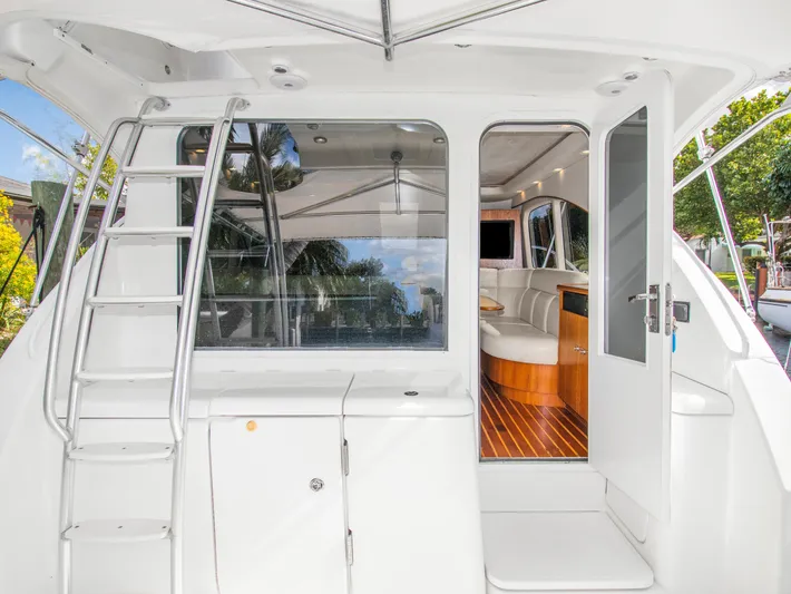 Emma Yacht Photos Pics 