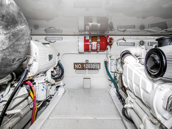 Emma Yacht Photos Pics 