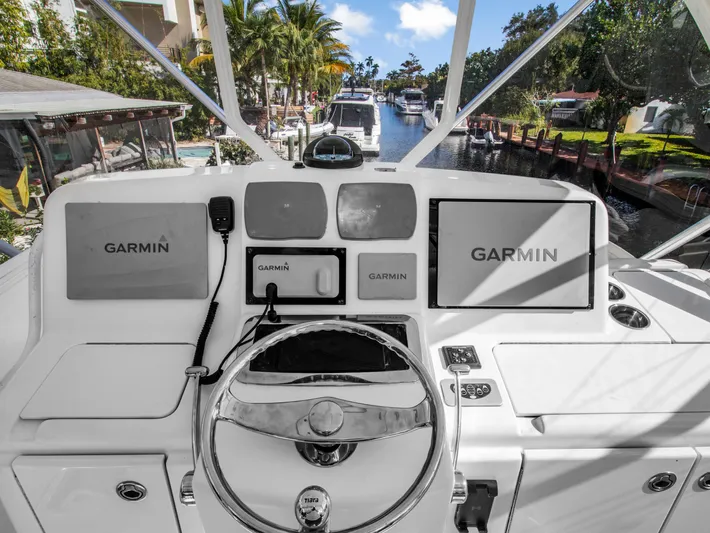 Emma Yacht Photos Pics 