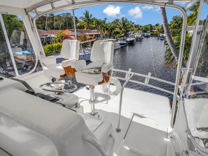 Emma Yacht Photos Pics 