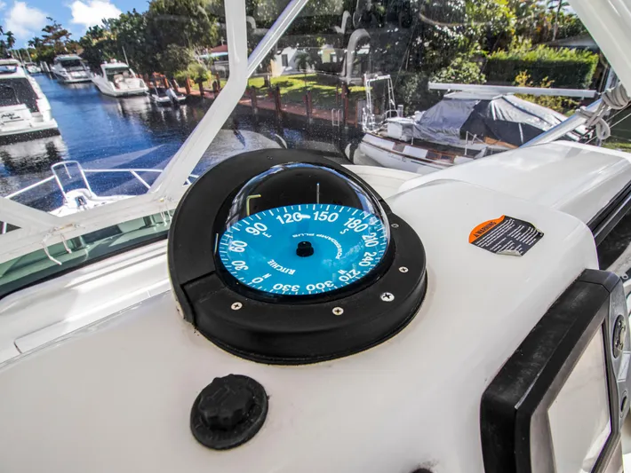 Emma Yacht Photos Pics 