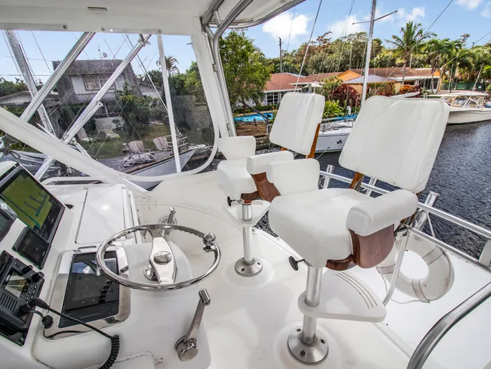 Emma Yacht Photos Pics 