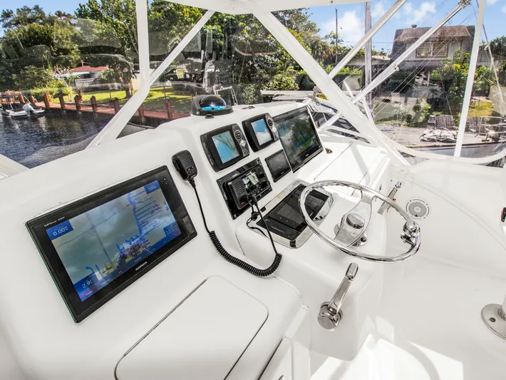 Emma Yacht Photos Pics 