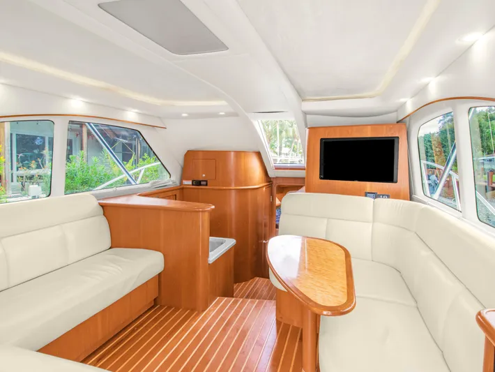 Emma Yacht Photos Pics 