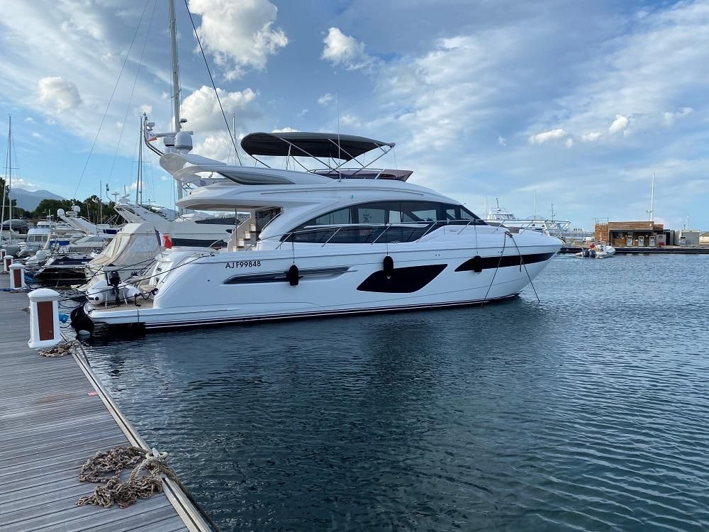 2020 Princess 63 