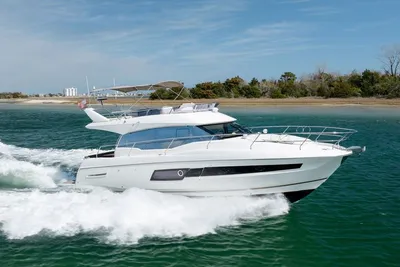 2019 Prestige 460